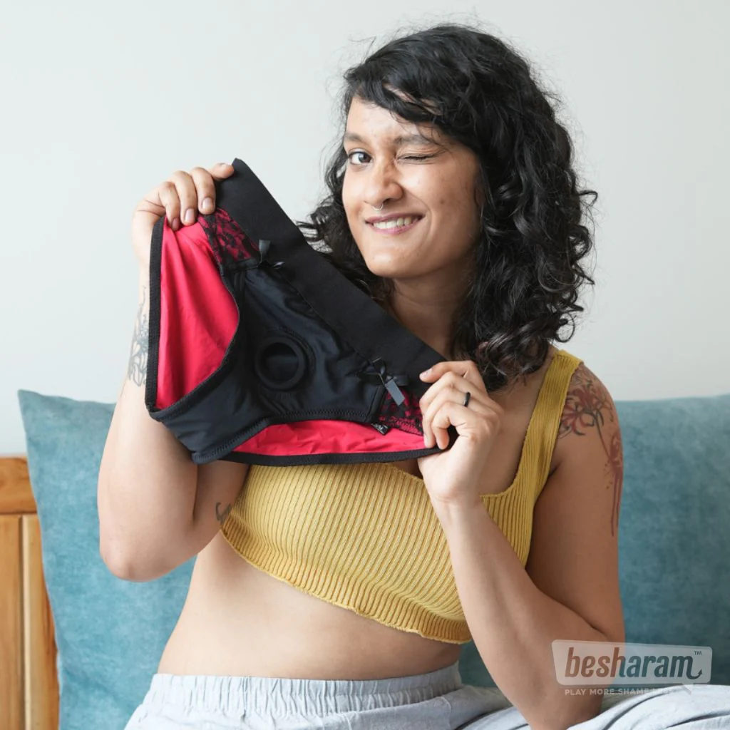 Scandal Pegging Strap-on & Panty Set - Image 3